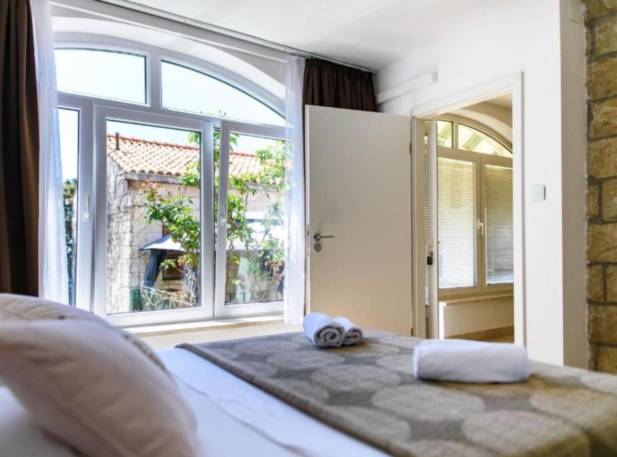 Luce & Toma Apartment